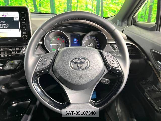 Toyota C-HR 2019-11 220033-11