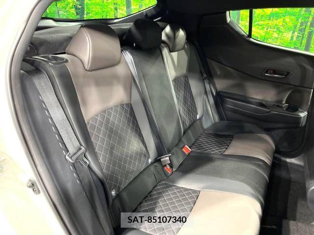 Toyota C-HR 2019-11 220033-9