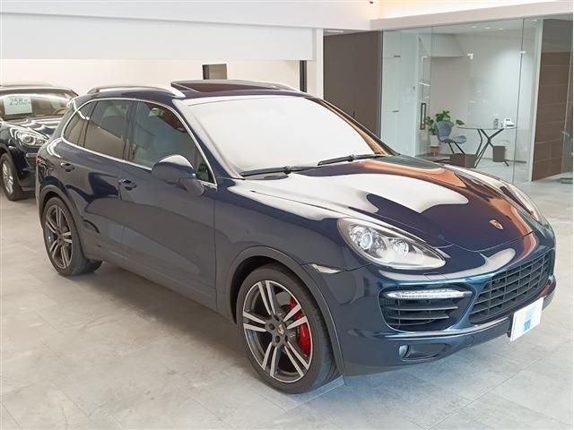 Porsche CAYENNE 2012-07 17455-2