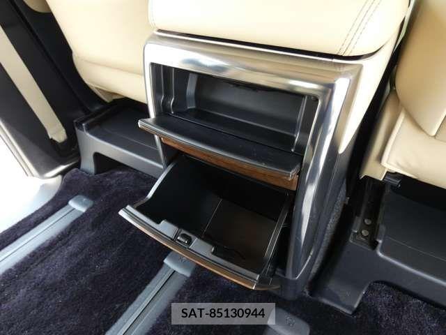 Toyota ALPHARD 2016-01 376382-19