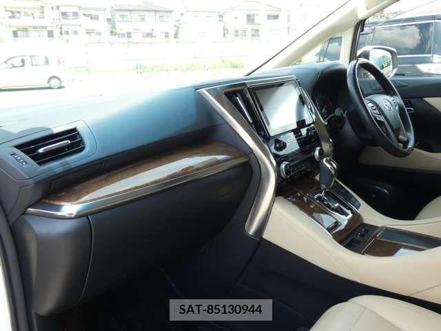 Toyota ALPHARD 2016-01 376382-1