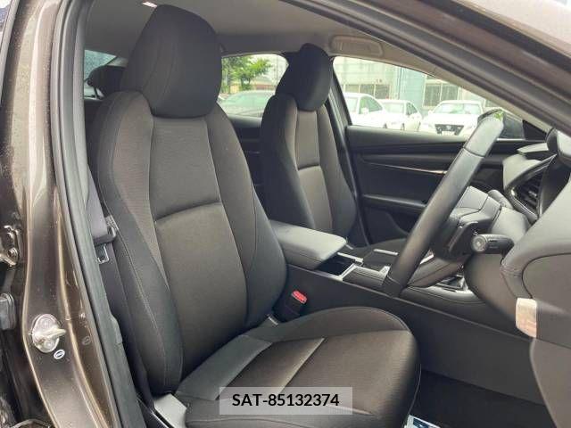 Mazda MAZDA3 2019-08 276447-9