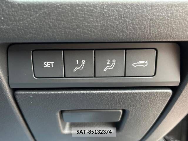 Mazda MAZDA3 2019-08 276447-7