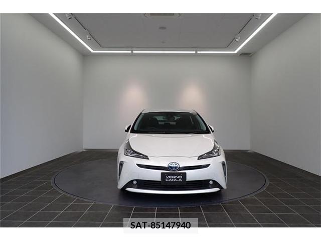 Toyota PRIUS 2021-09 375089-4