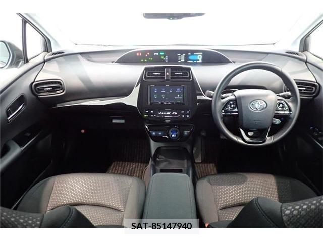 Toyota PRIUS 2021-09 375089-10