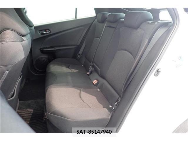 Toyota PRIUS 2021-09 375089-24