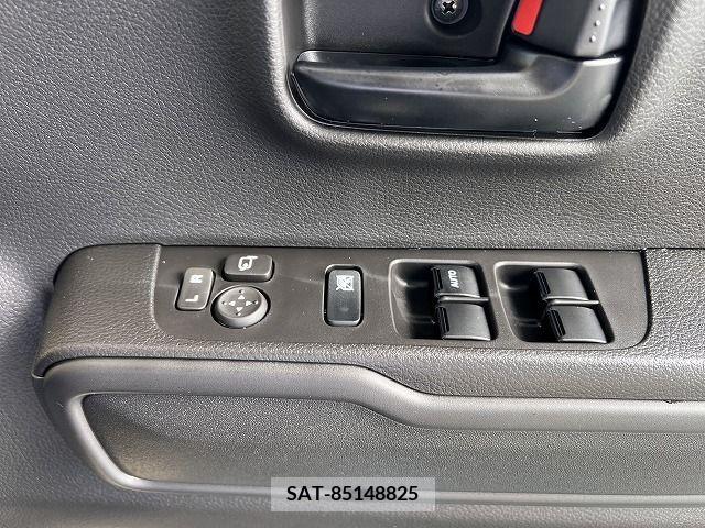 Suzuki HUSTLER 2024-03 246798-18