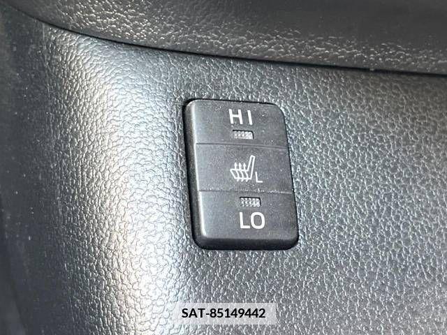 Toyota PRIUS 2017-06 386707-6