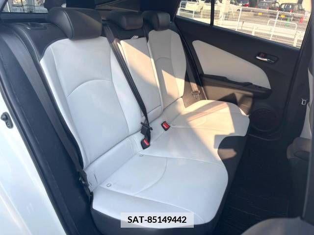 Toyota PRIUS 2017-06 386707-11