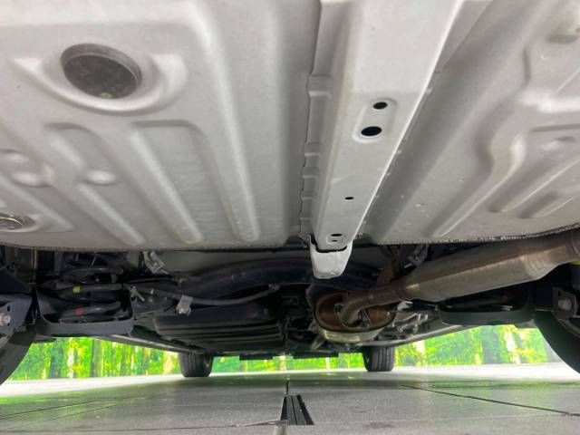 Toyota ESQUIRE 2019-03 185734-19