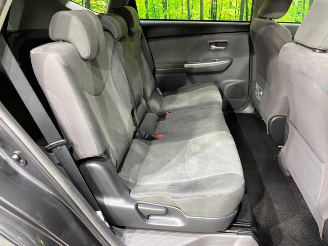 Toyota PRIUS ALPHA 2012-03 182939-9