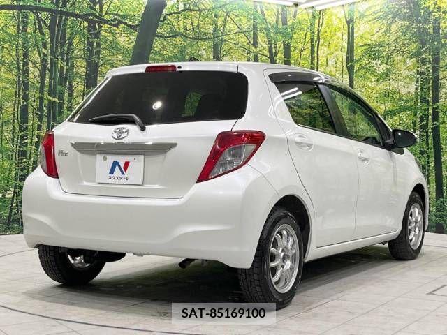 Toyota VITZ 2011-07 256659-17