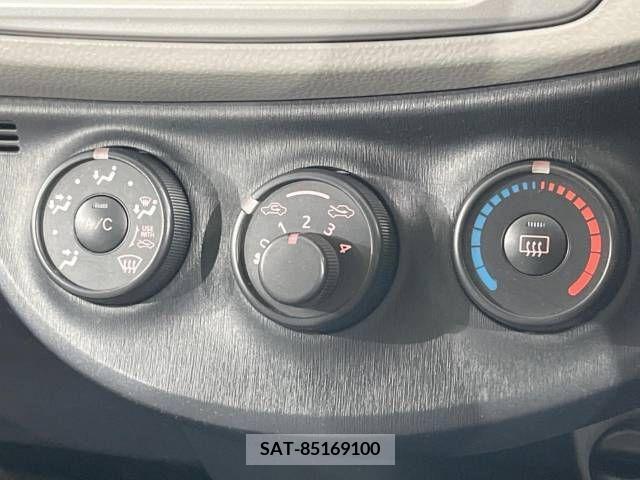 Toyota VITZ 2011-07 256659-3
