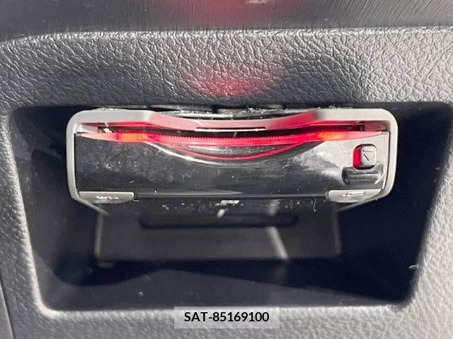 Toyota VITZ 2011-07 256659-2
