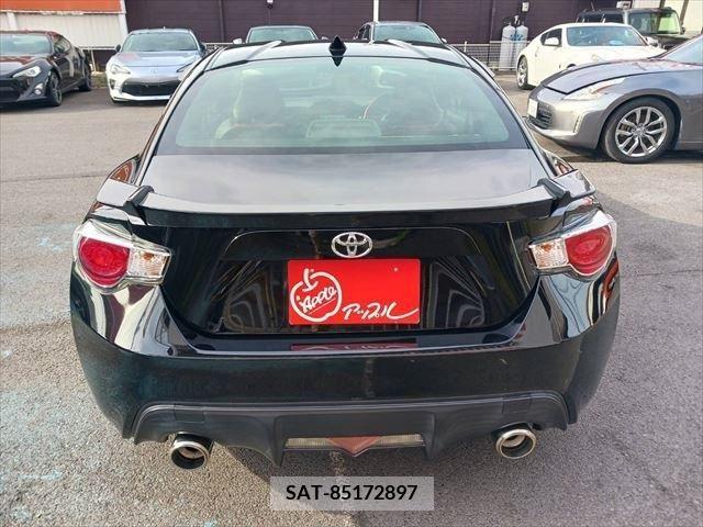 Toyota 86 2012-07 321125-5