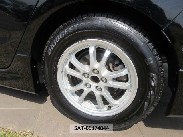 Toyota PRIUS 2017-03 282043-7