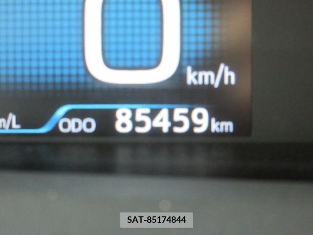 Toyota PRIUS 2017-03 282043-25