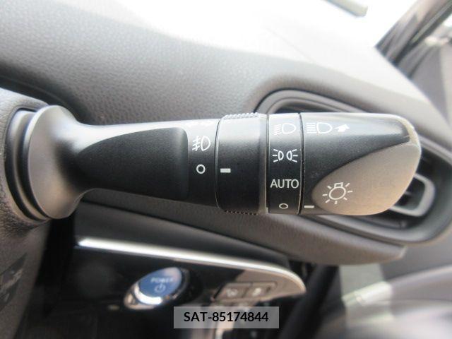 Toyota PRIUS 2017-03 282043-23