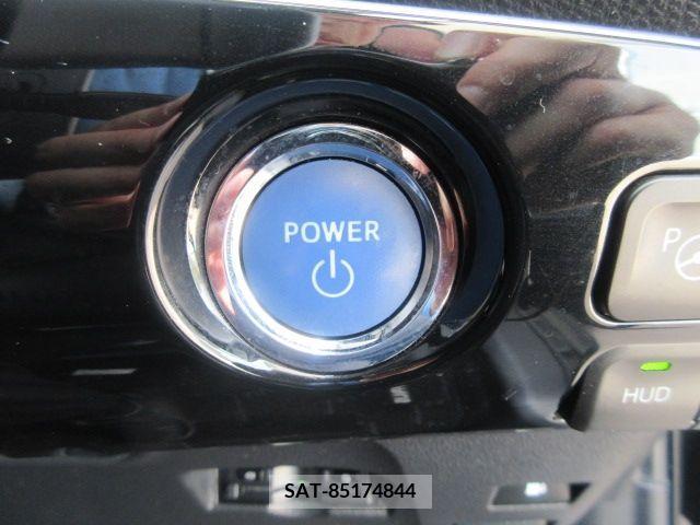 Toyota PRIUS 2017-03 282043-17