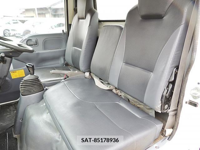 Isuzu ELF TRUCK 2014-11 323962-15