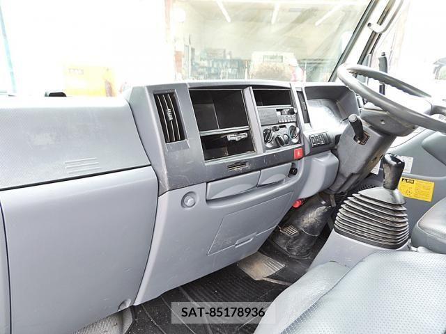 Isuzu ELF TRUCK 2014-11 323962-19