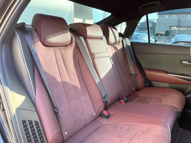 Toyota CROWN SEDAN 2018-11 185130-9