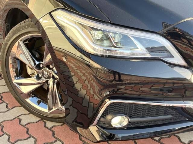 Toyota CROWN SEDAN 2018-11 185130-12