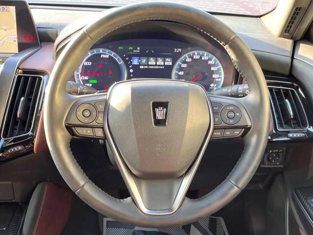 Toyota CROWN SEDAN 2018-11 185130-11