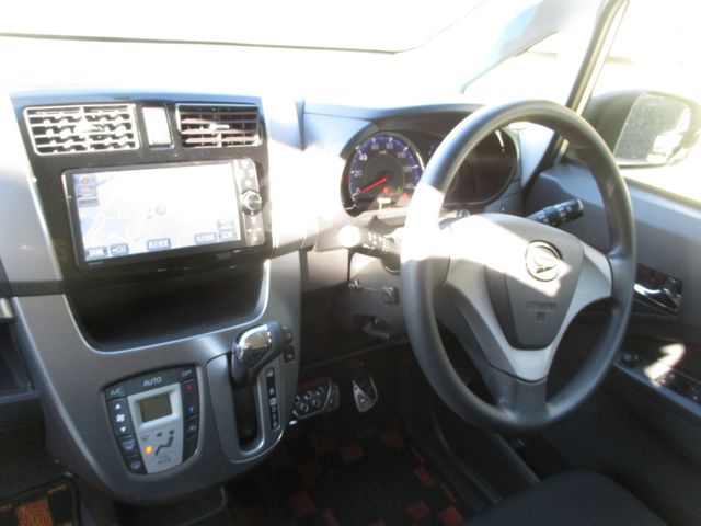 Daihatsu MOVE CUSTOM 2013-01 182252-17