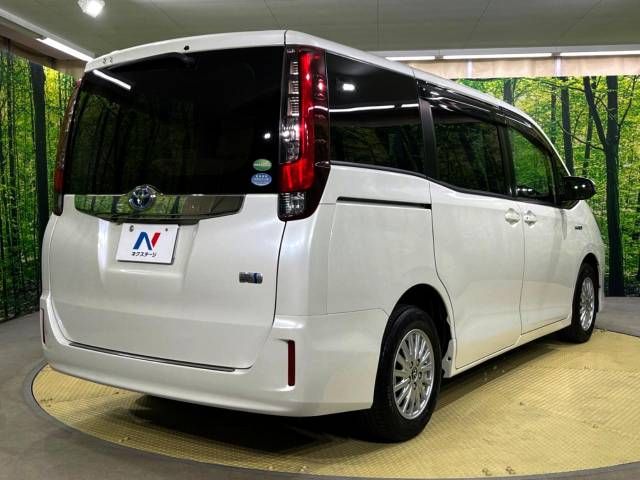 Toyota NOAH HYBRID 2014-07 192642-18