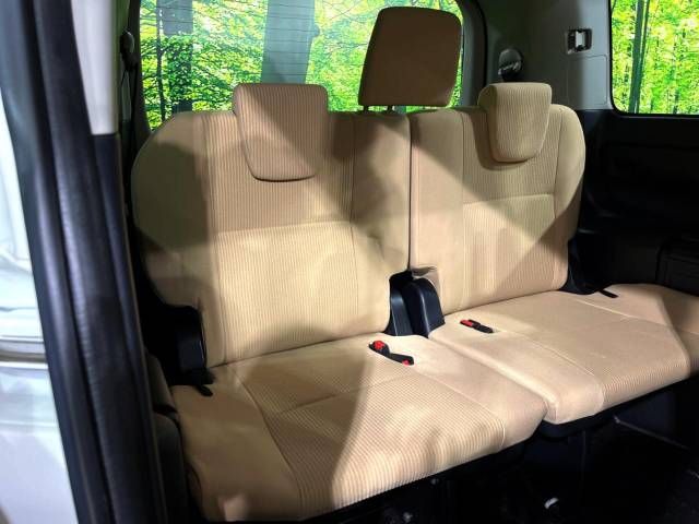 Toyota NOAH HYBRID 2014-07 192642-11