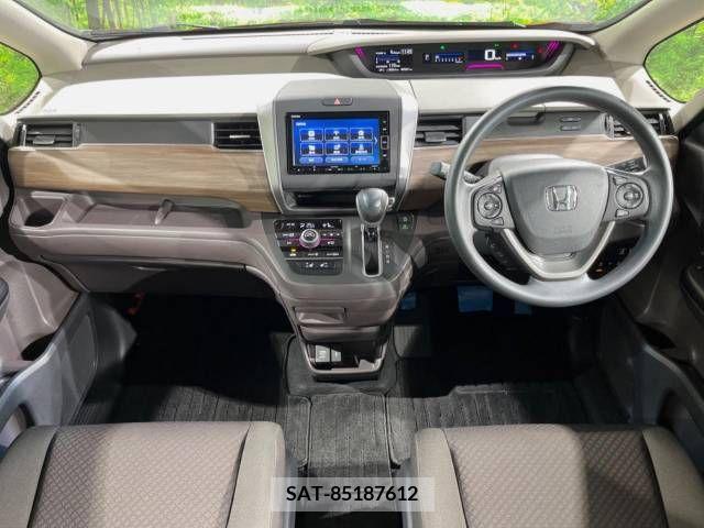 Honda FREED 2022-04 396636-1