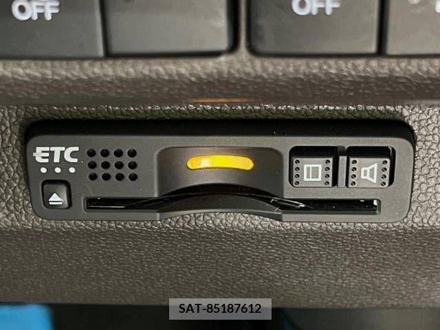 Honda FREED 2022-04 396636-6