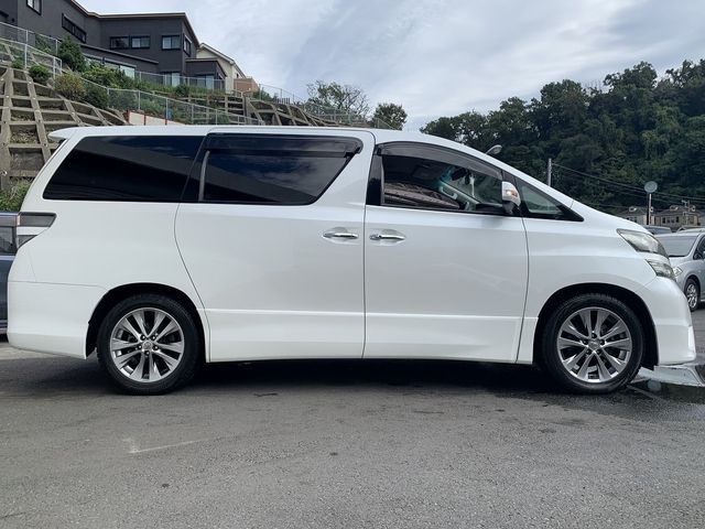 Toyota VELLFIRE 2011-10 11195-5