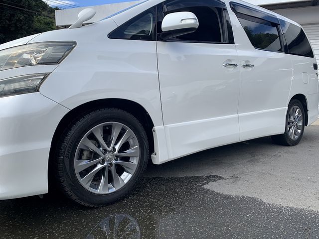 Toyota VELLFIRE 2011-10 11195-9