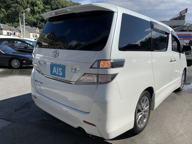 Toyota VELLFIRE 2011-10 11195-2