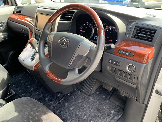 Toyota VELLFIRE 2011-10 11195-14