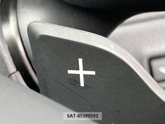 Toyota CROWN 2023-06 379518-7