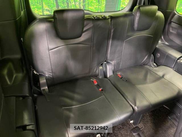 Toyota VOXY 2018-10 370412-10