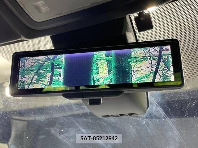 Toyota VOXY 2018-10 370412-6