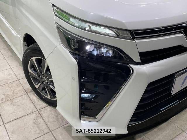 Toyota VOXY 2018-10 370412-13