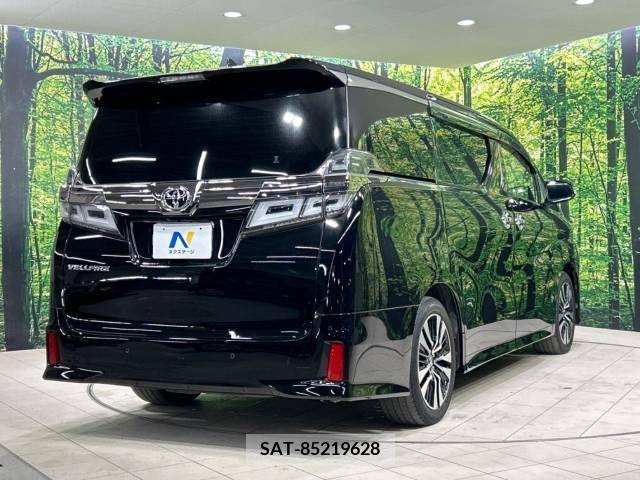 Toyota VELLFIRE 2018-06 288042-18