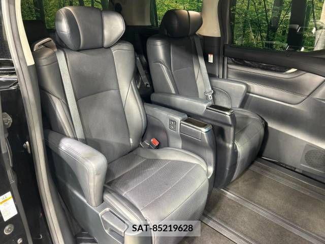 Toyota VELLFIRE 2018-06 288042-9