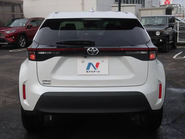 Toyota YARIS CROSS 2023-06 195715-15