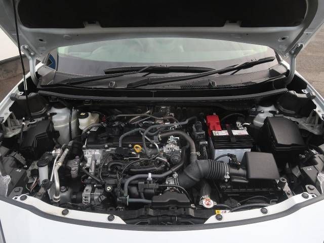 Toyota YARIS CROSS 2023-06 195715-18