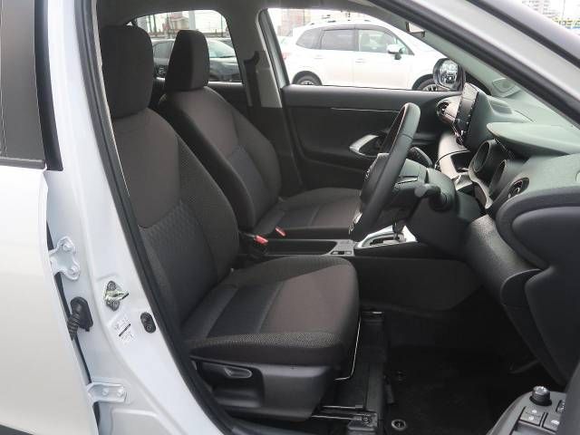Toyota YARIS CROSS 2023-06 195715-8