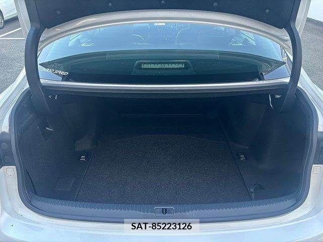 Lexus IS 2013-09 231933-12