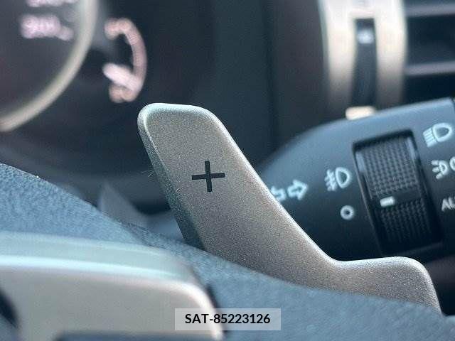 Lexus IS 2013-09 231933-11