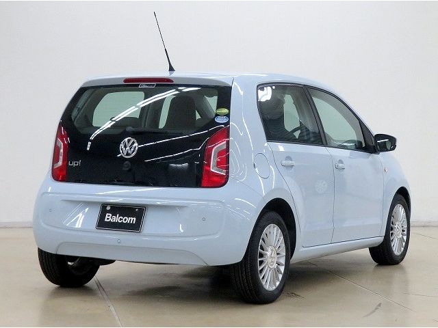 VolksWagen UP! 2013-01 7102-1