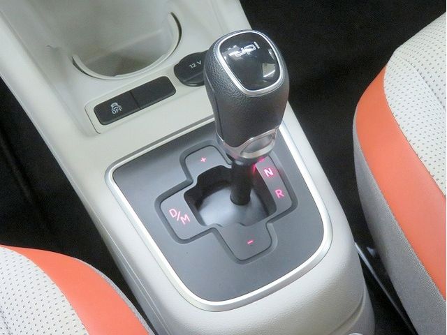 VolksWagen UP! 2013-01 7102-10